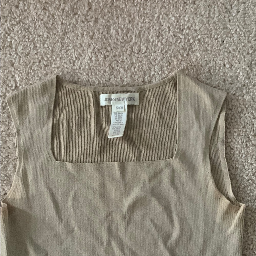 Jones New York Beige Sleeveless Top
